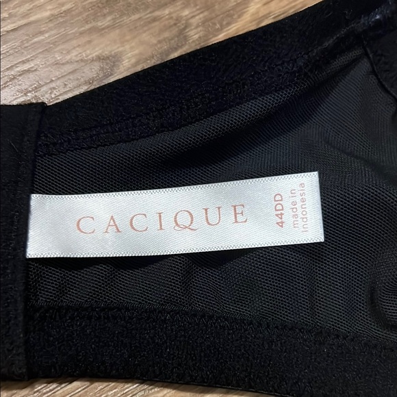 Cacique Black Lace Underwire Bra with Molded Cups 44DD - Picture 7 of 8